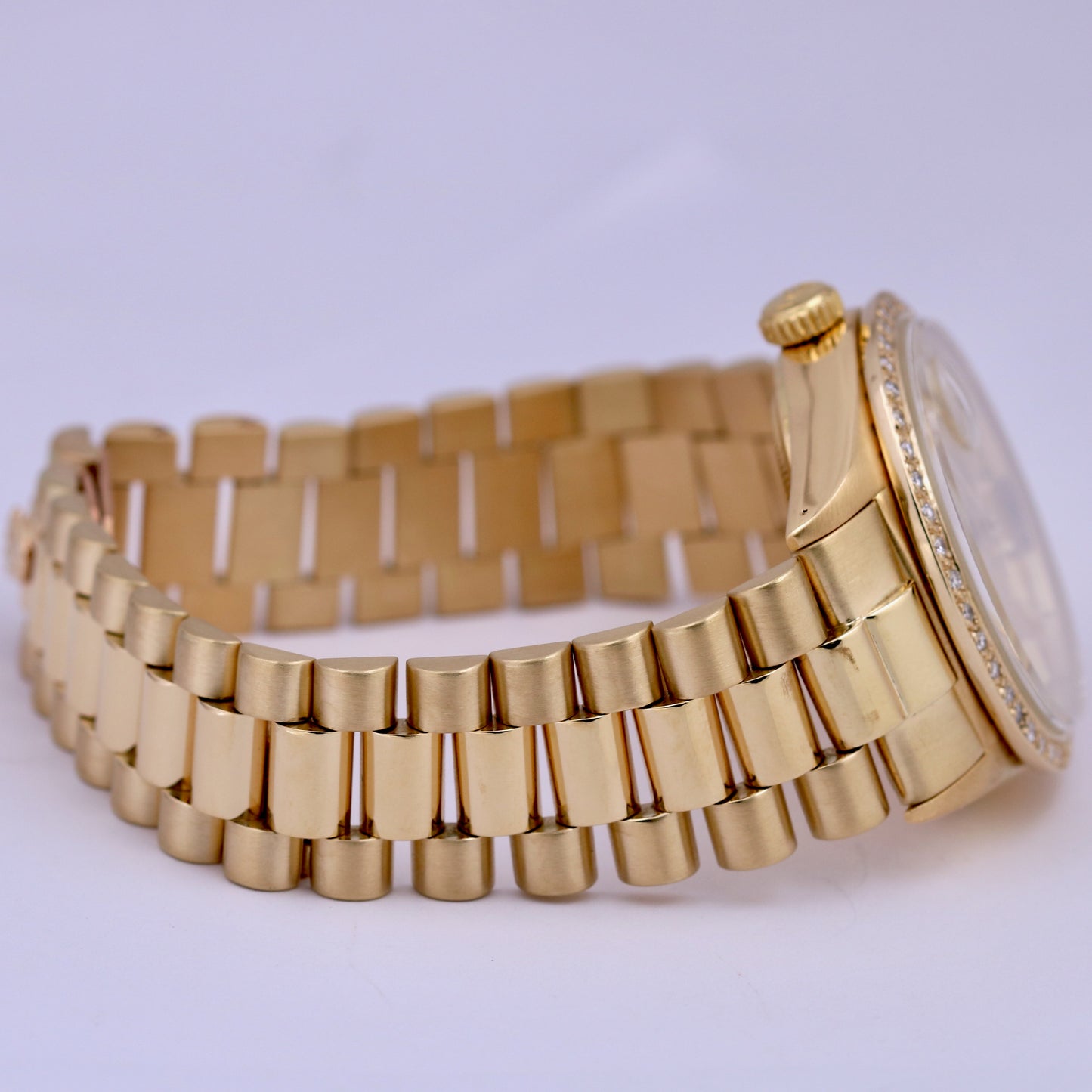 Rolex Day-Date President CHAMPAGNE DIAMOND 36mm 18K Yellow Gold 18038 Watch