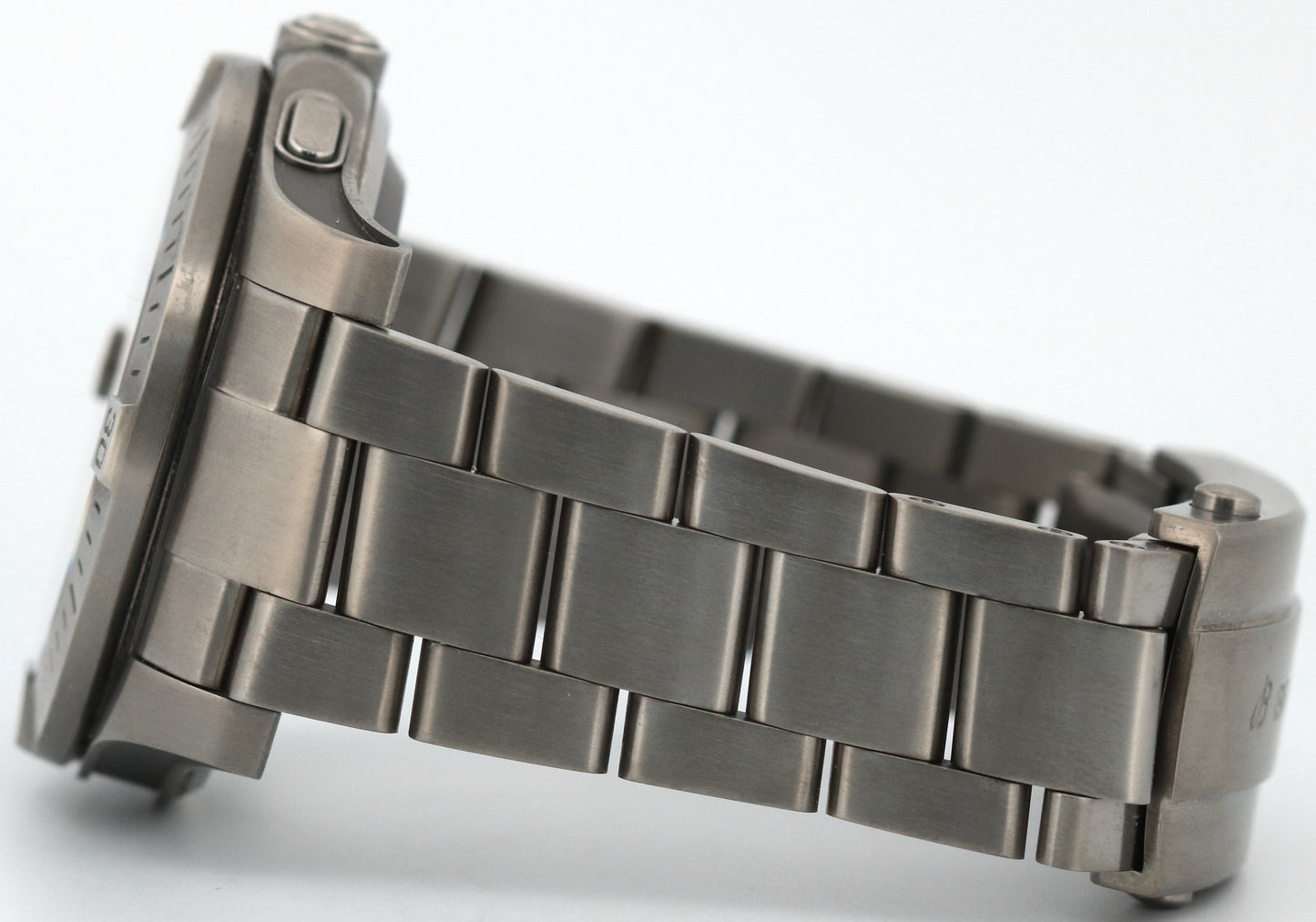 2023 PAPERS Breitling Aerospace B70 Orbiter 43mm TITANIUM SuperQuartz EB7010 BOX
