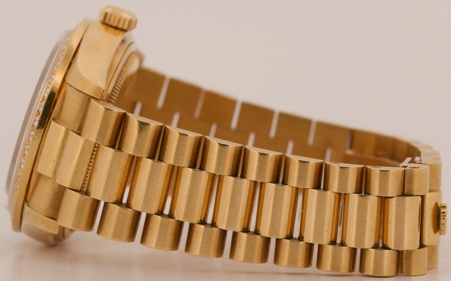 Rolex Day-Date President 36mm BLACK DIAMOND BEZEL 18K Yellow Gold 18048 BOX