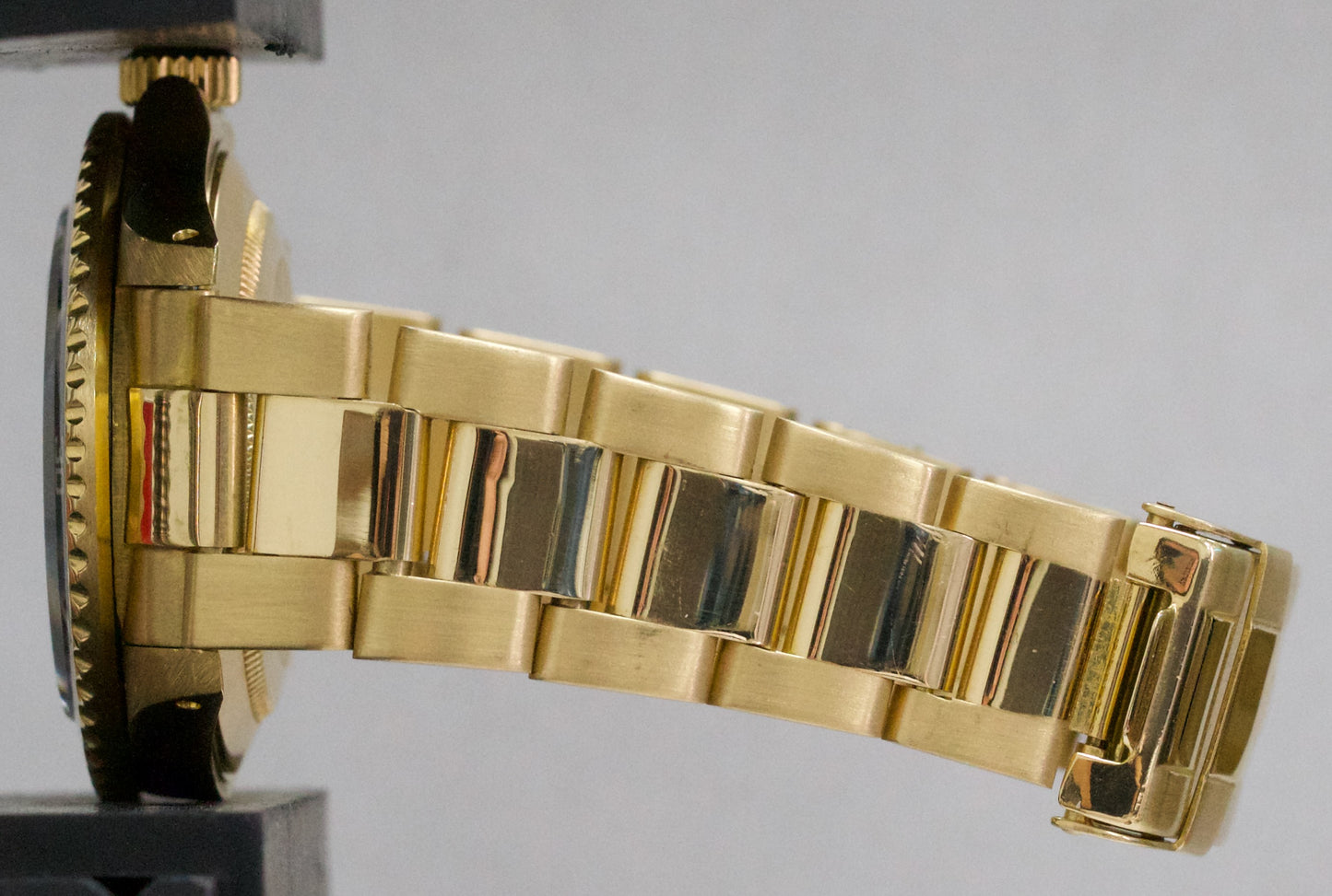 1984 Rolex Submariner Date BLACK NIPPLE 18K Yellow Gold Oyster 40mm 16808 Watch