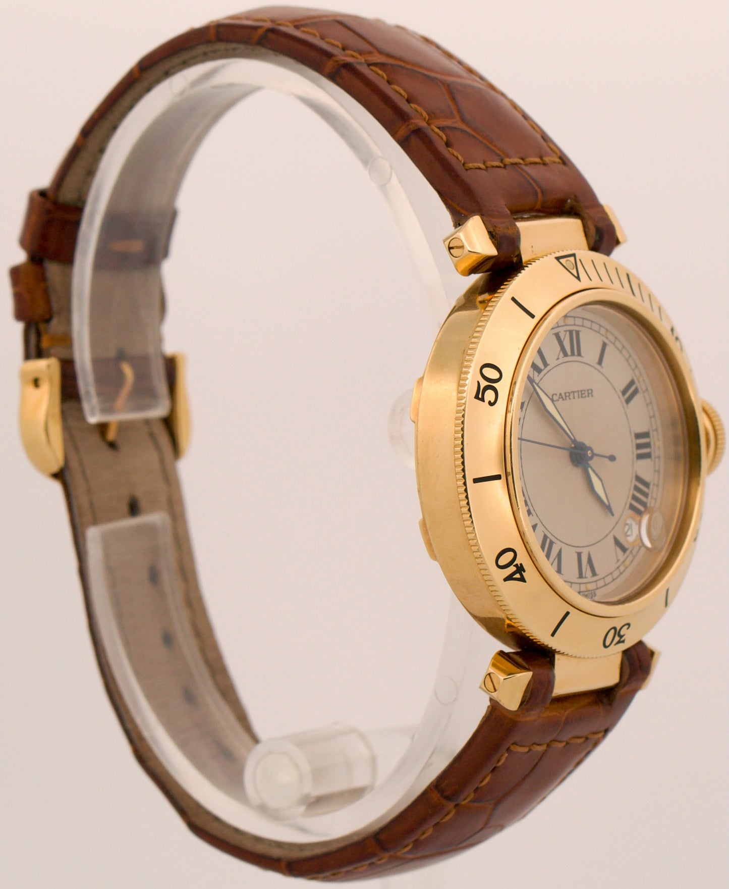 Cartier Pasha GUILLOCHE ROMAN 18K Yellow Gold Leather 38mm 1035 W3004856 Watch