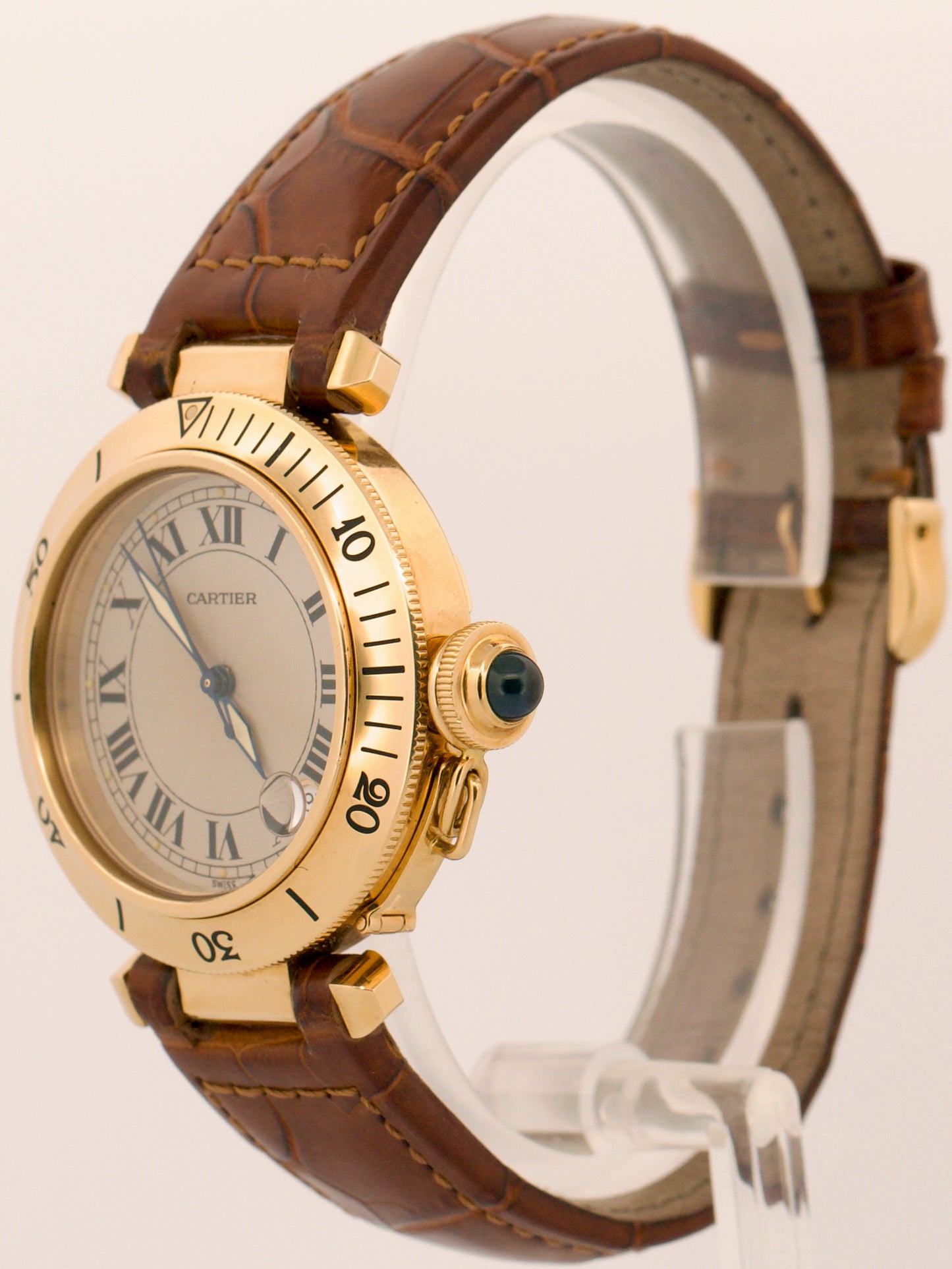 Cartier Pasha GUILLOCHE ROMAN 18K Yellow Gold Leather 38mm 1035 W3004856 Watch