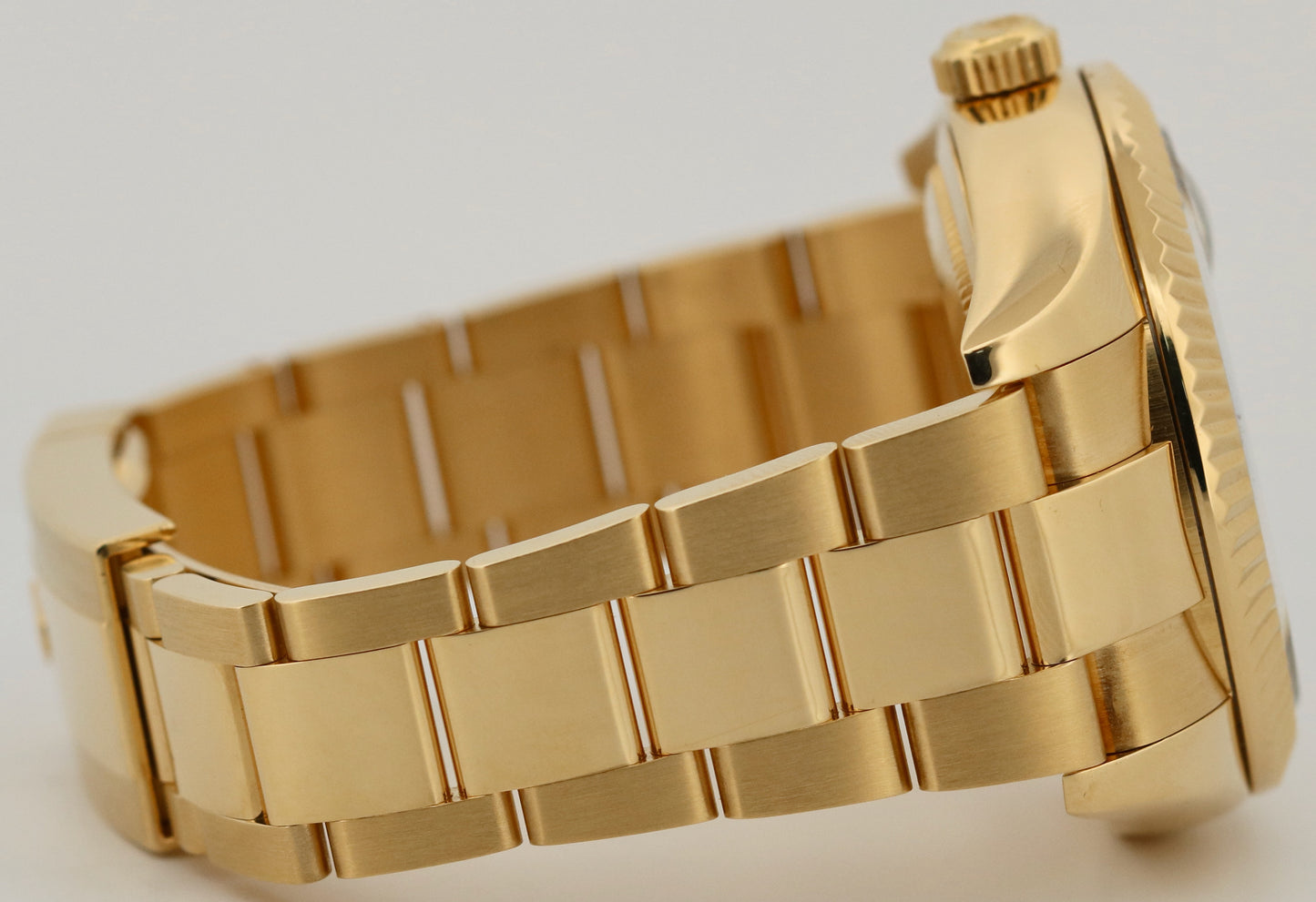 MINT PAPERS Rolex Sky-Dweller CHAMPAGNE ARABIC 18K Yellow Gold 42mm 326938 BOX
