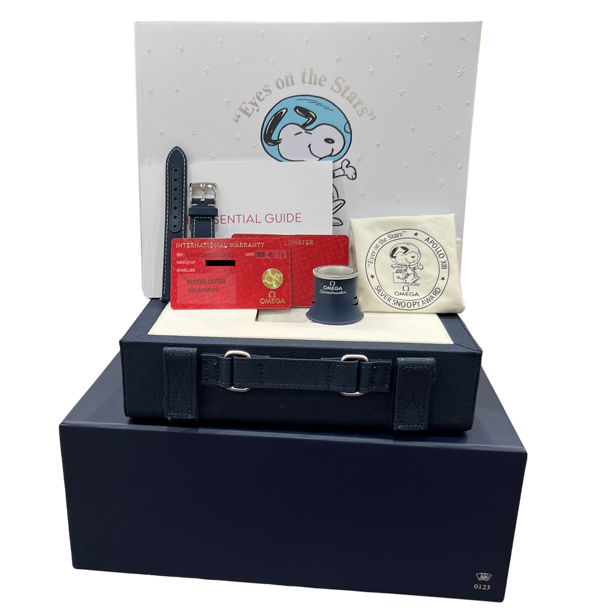 2026 Omega Speedmaster Silver Snoopy Award 310.32.42.50.02.001 42mm Box Papers