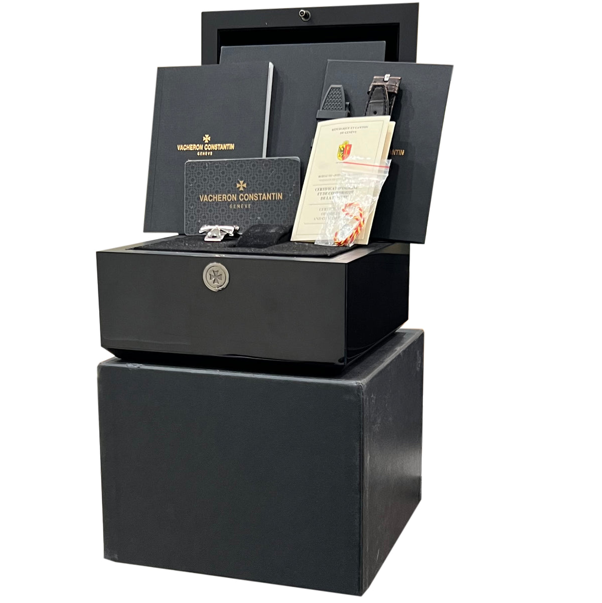 2021 Vacheron Constantin Overseas 4500V/110A-B126 Silver Steel 41mm Box Papers