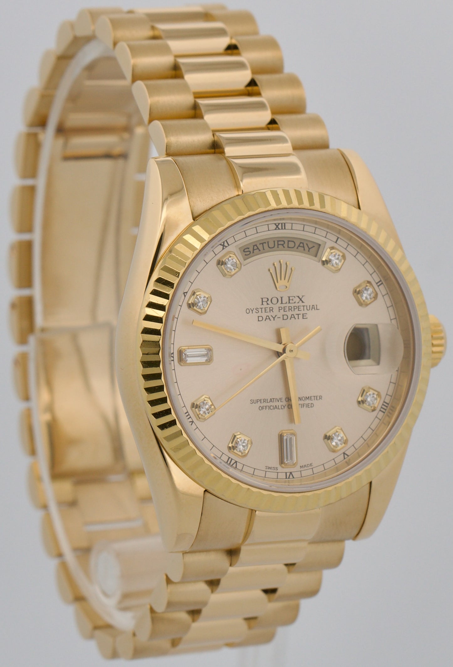Rolex Day-Date President SILVER DIAMOND 18K Yellow Gold Fluted 36mm 118238 BOX