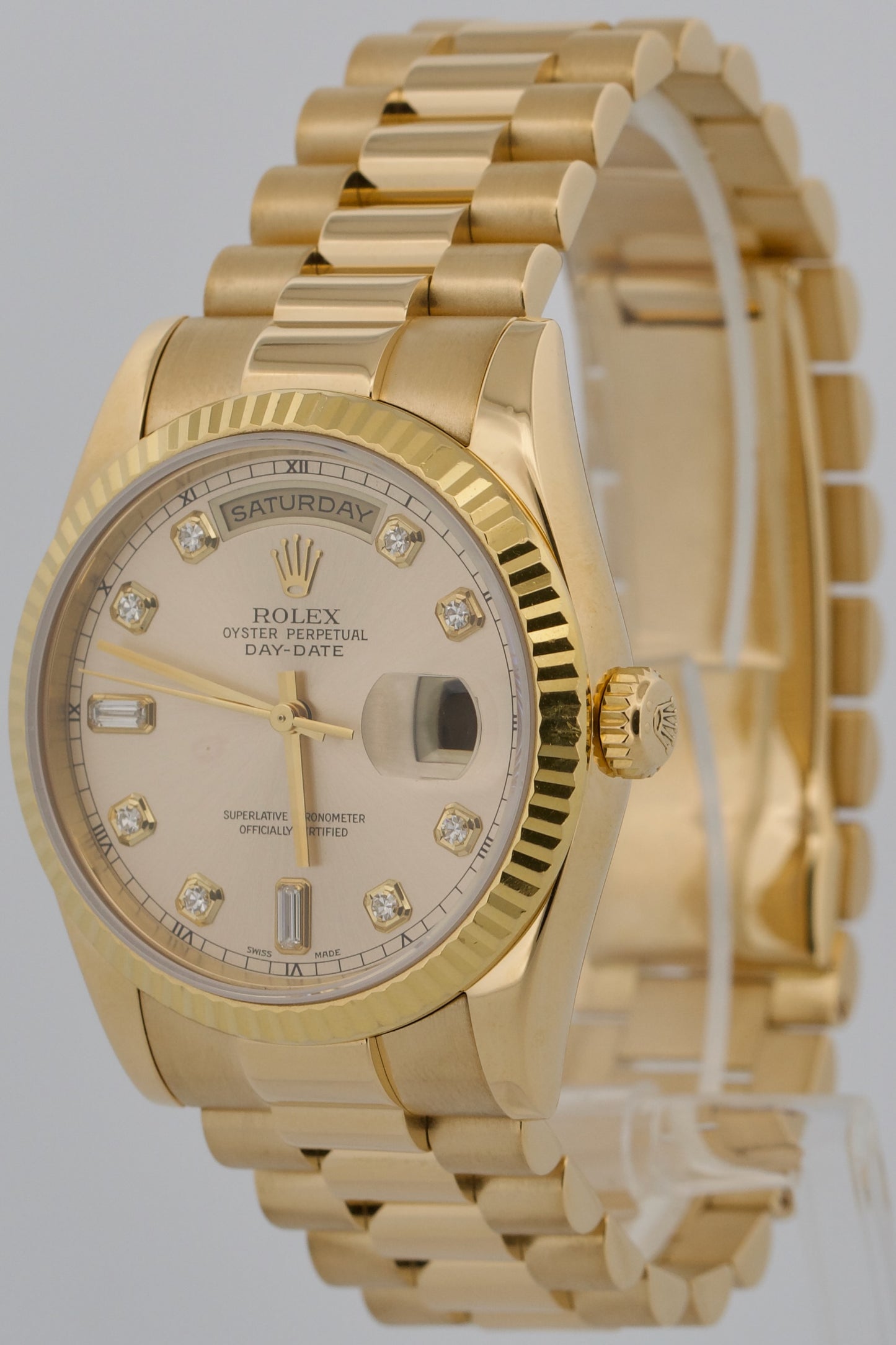 Rolex Day-Date President SILVER DIAMOND 18K Yellow Gold Fluted 36mm 118238 BOX
