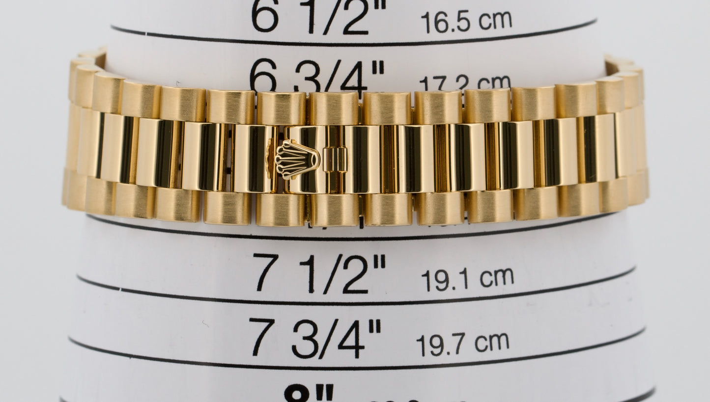 Rolex Day-Date President SILVER DIAMOND 18K Yellow Gold Fluted 36mm 118238 BOX