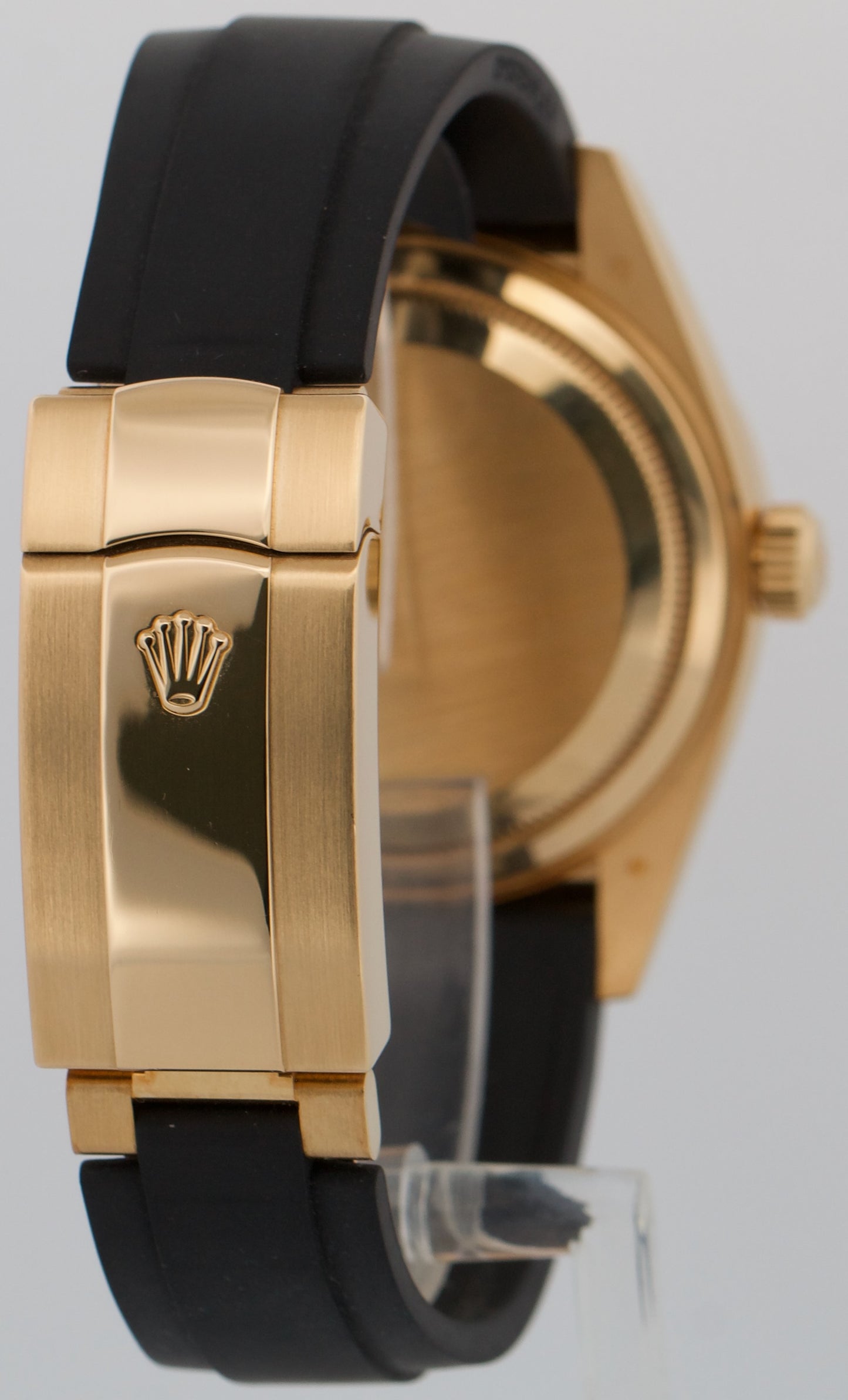 2021 Rolex Sky-Dweller 326238 18K Gold Champagne Oysterflex 42mm Box Papers