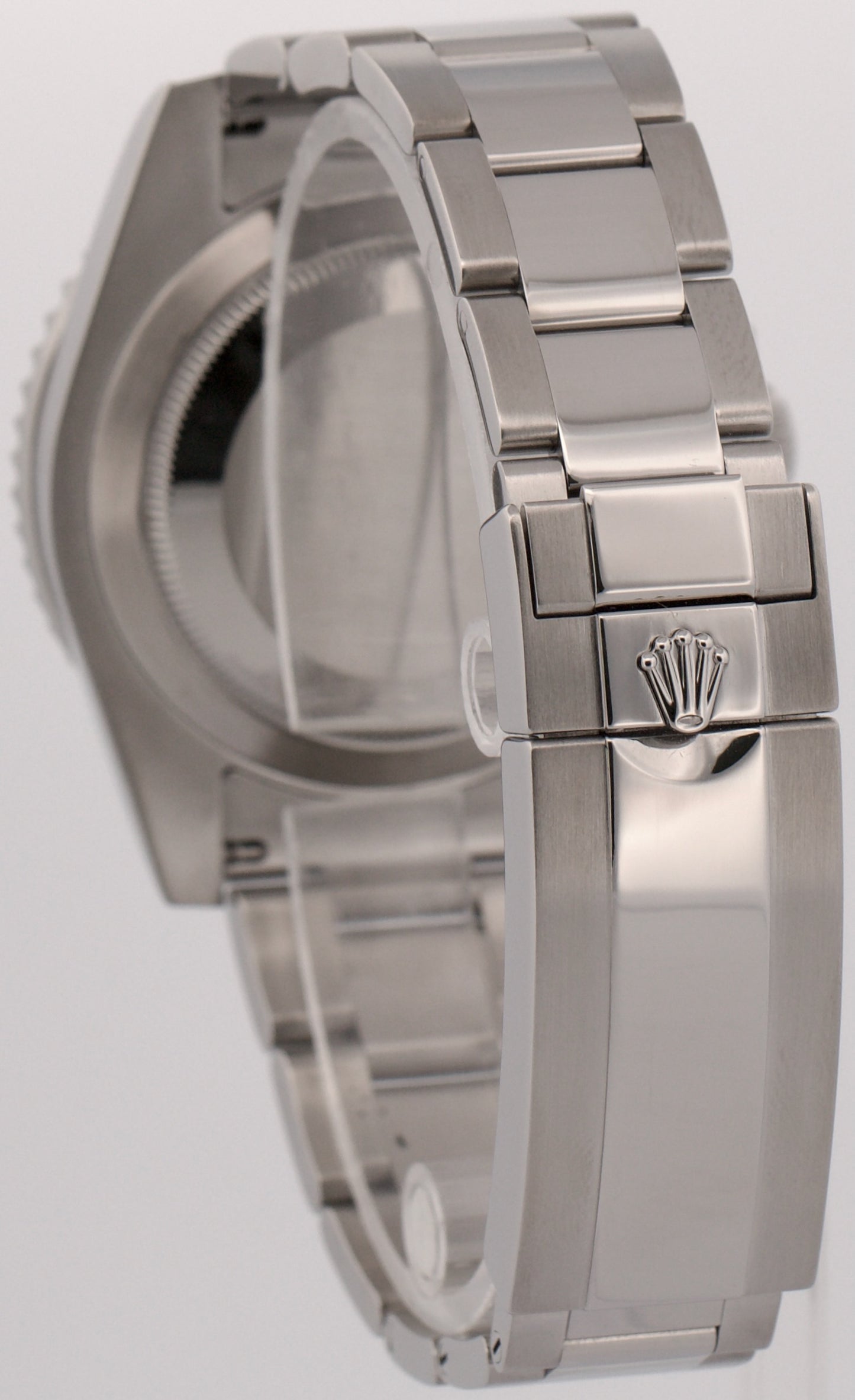 Rolex Submariner Date BLUE DIAMOND SAPPHIRE Stainless Steel 40mm Watch 116610