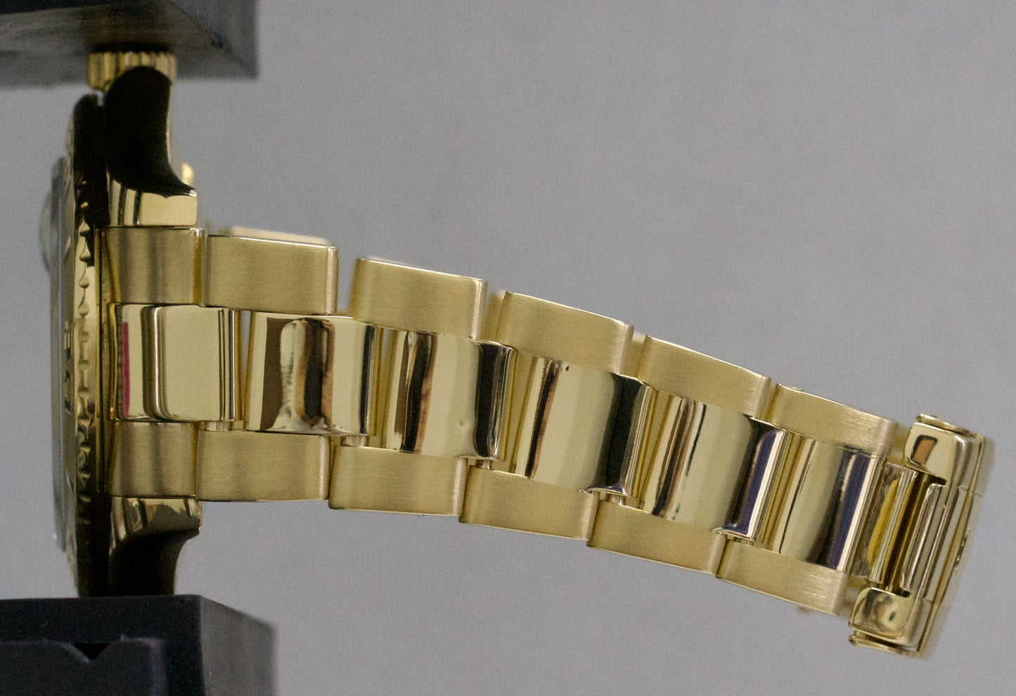 Rolex Yacht-Master 40mm CHAMPAGNE 18K Yellow Gold NO-HOLES Automatic Watch 16628