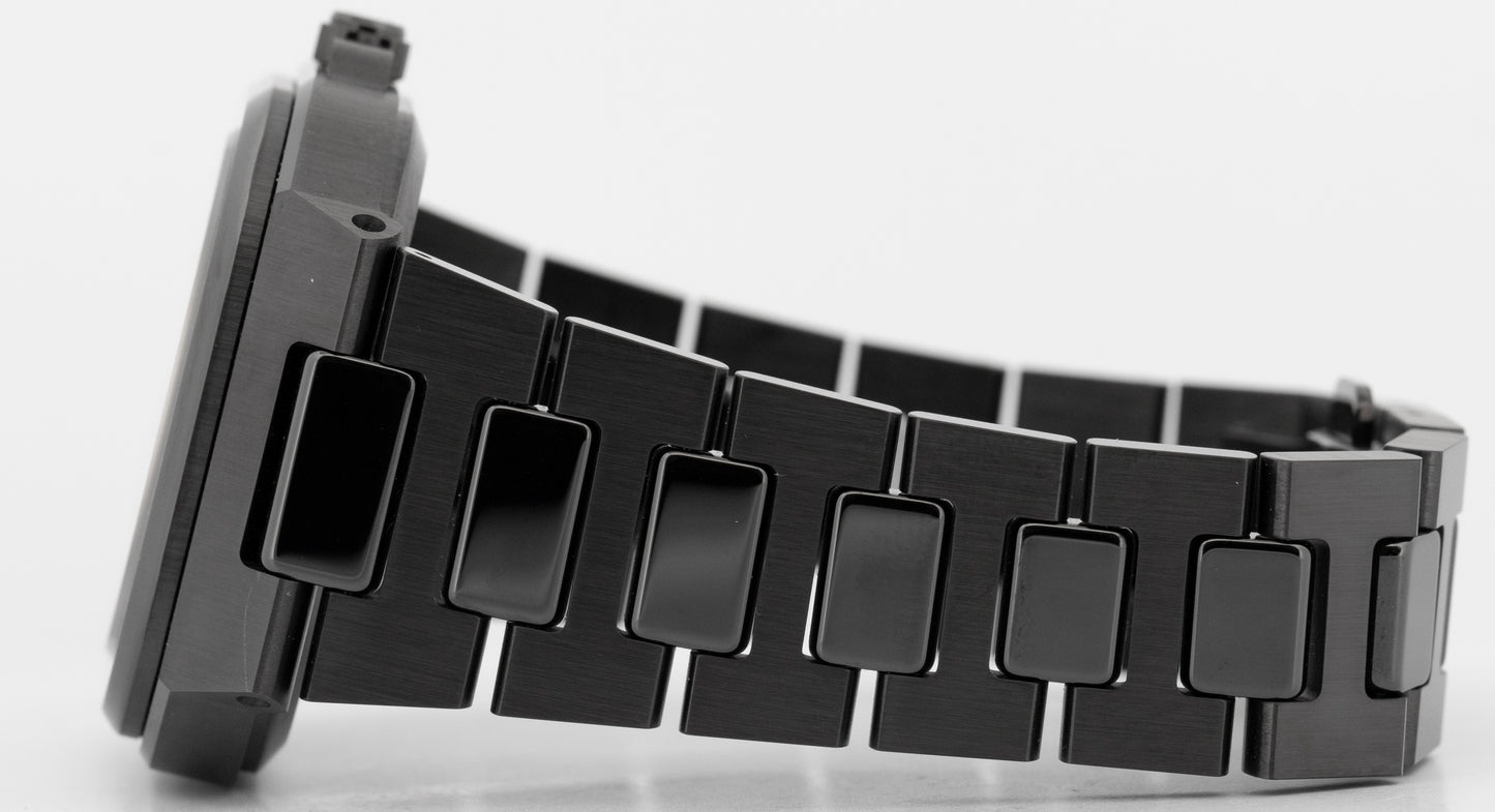 PAPERS Bell & Ross Black 40mm Black Ceramic Date Watch BR05A-BL-CE/SCE BOX