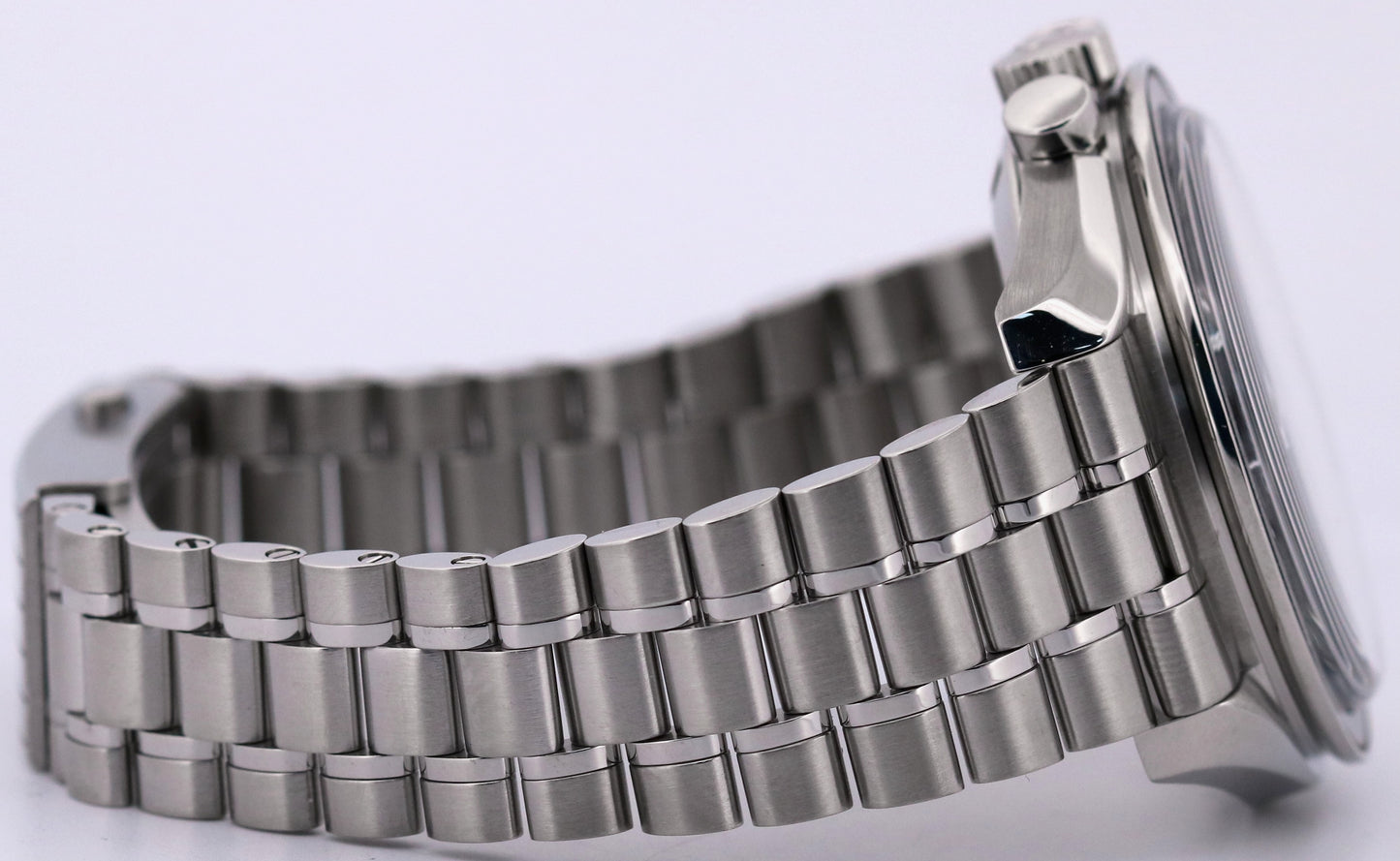 2024 PAPERS Omega Speedmaster Moonwatch 42mm Black Steel 310.30.42.50.01.001 BOX