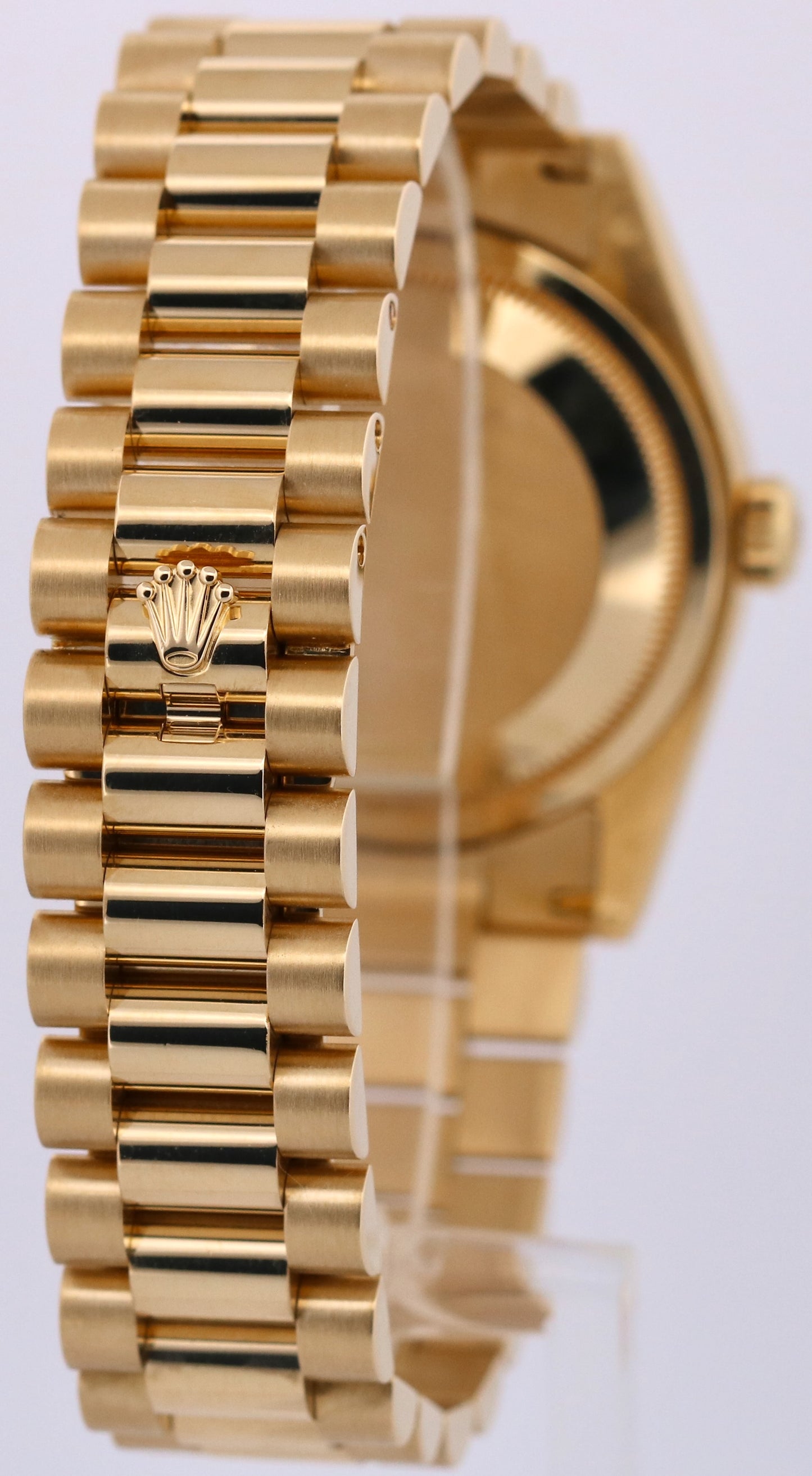 Rolex Day-Date FACTORY CHAMPAGNE DIAMOND 18K Yellow Gold Fluted 36mm 118238 BOX