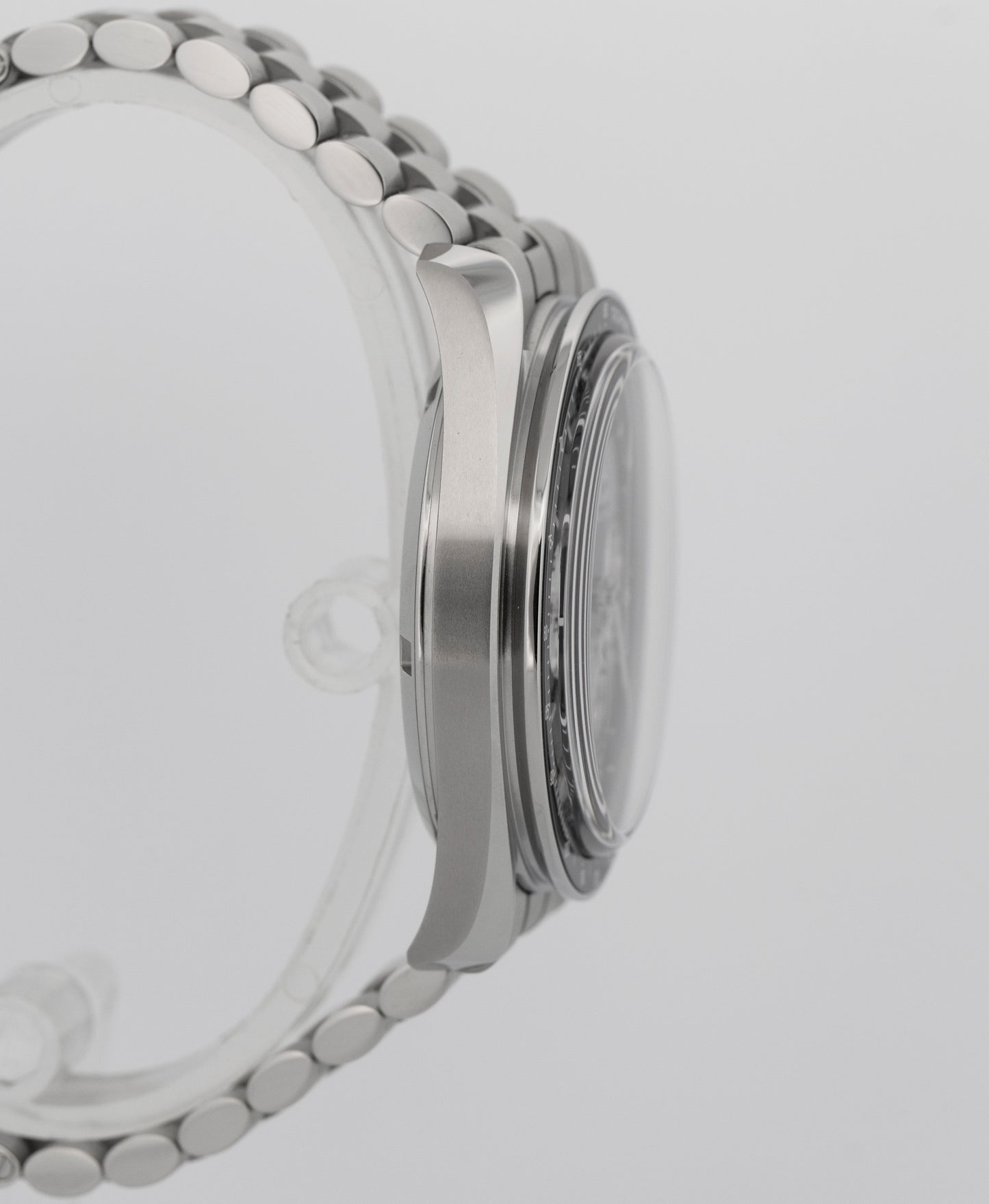 NEW 2026 Omega Speedmaster Reverse Panda 42mm 310.30.42.50.01.004 Watch BOX