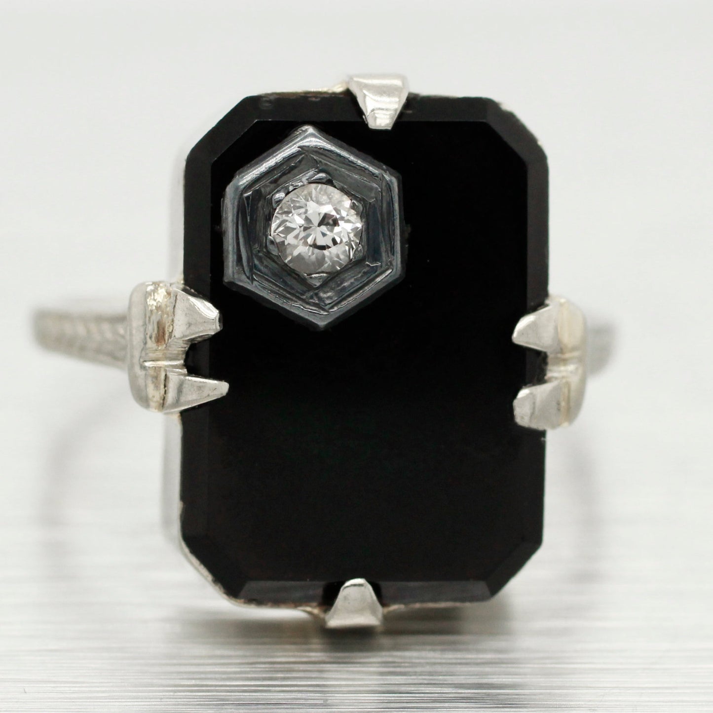 Antique Art Deco 0.05ct Diamond and Onyx Cocktail Ring - 18k White Gold