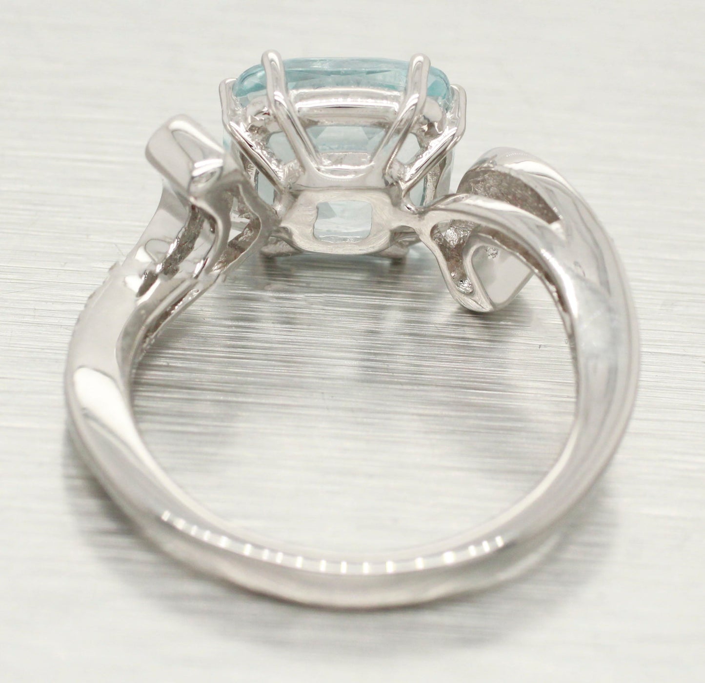 Comete 3ct Aquamarine Cocktail Ring - Diamond Accents - 18k White Gold Setting