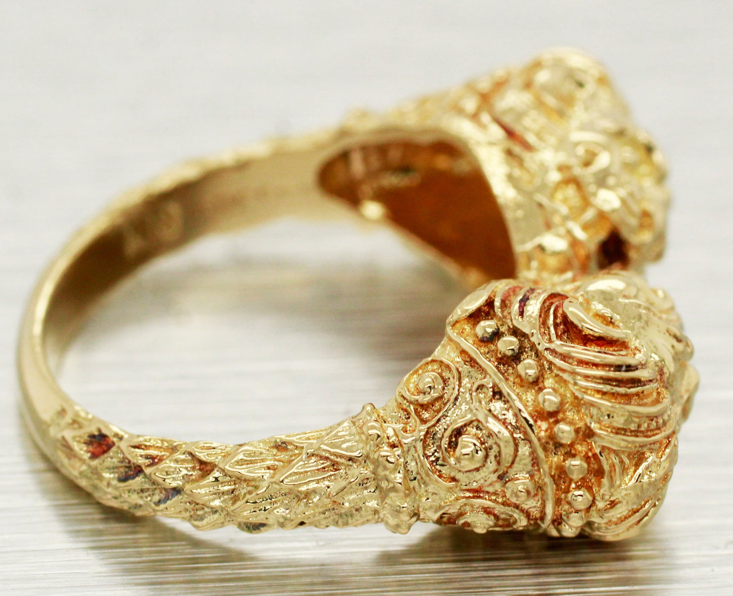 Zolotas Heritage Double Lion Head Ring - Solid 18k Yellow Gold - Size 5.50