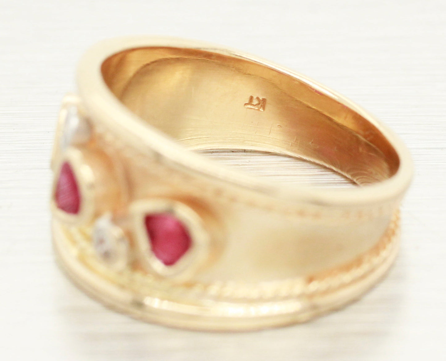 Vintage 0.40ctw Pear Cut Ruby & Diamond Band Ring - 14k Yellow Gold w/ Milgrain