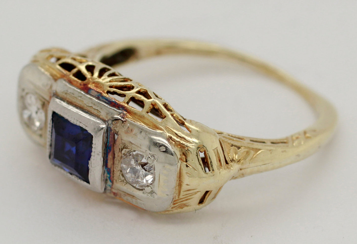 Antique Art Deco 0.30ctw Sapphire & Diamond Filigree Band Ring - 14k Yellow Gold