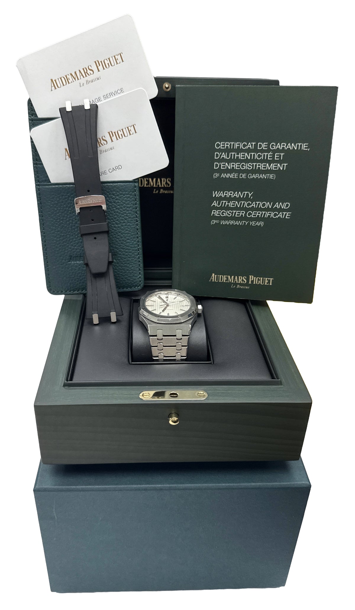 Unpolished Audemars Piguet Royal Oak 15400ST White 41mm Steel Watch Box Papers