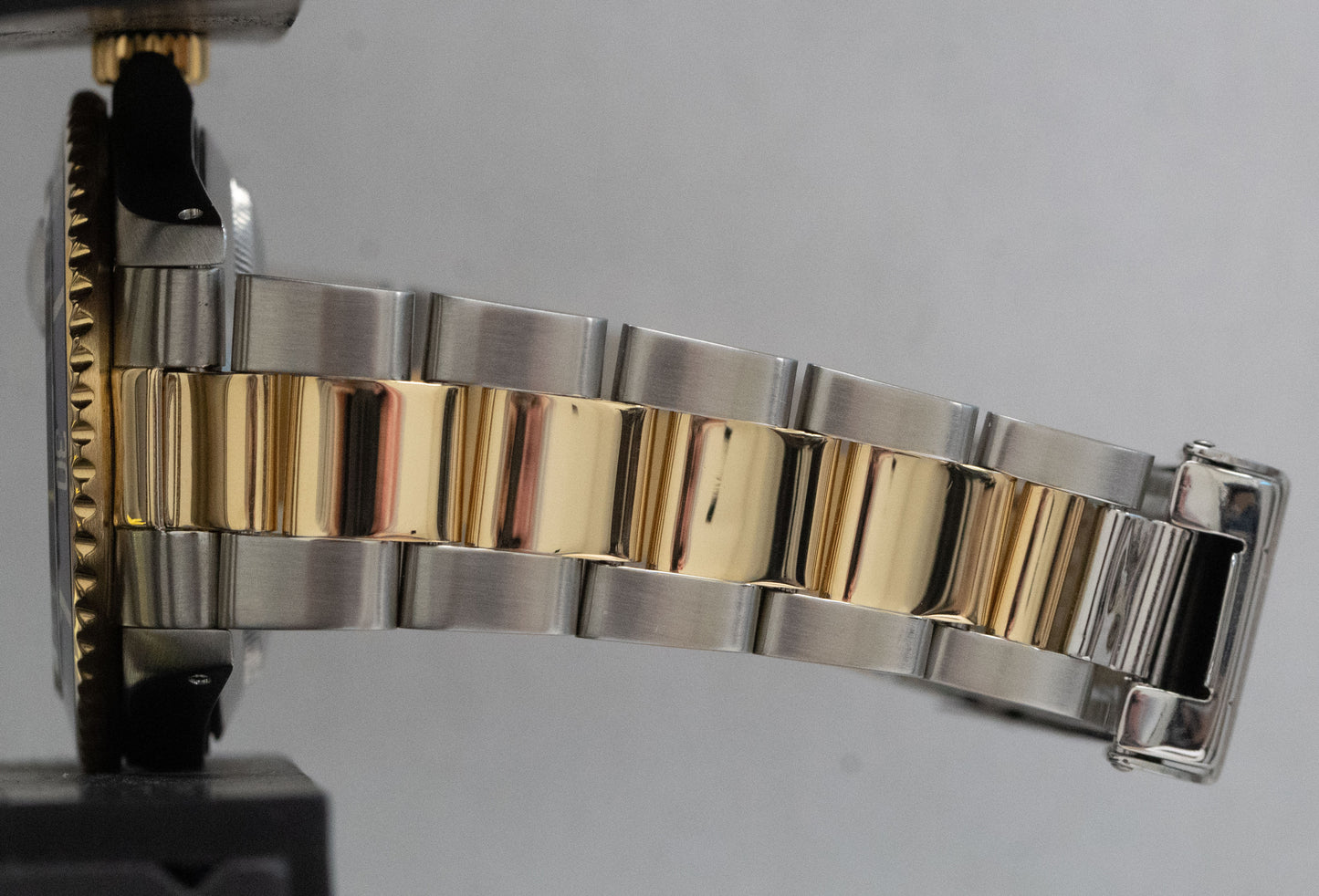 Rolex Submariner Date 40mm Champagne Serti Two-Tone 18K Gold Steel 16613 Watch