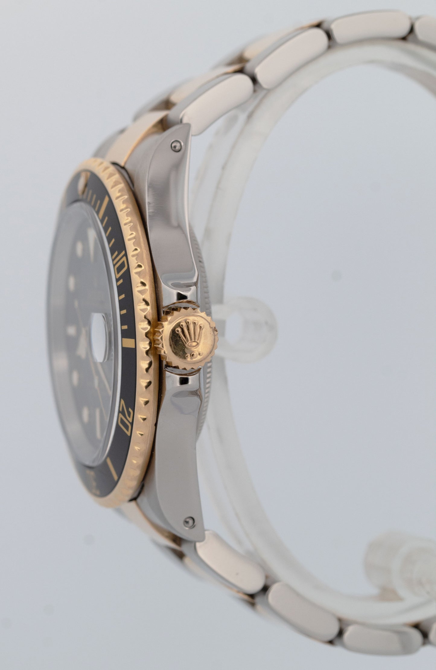 Rolex Submariner Date 18K GOLD BUCKLE Black Two-Tone Stainless 40mm 16803 Watch