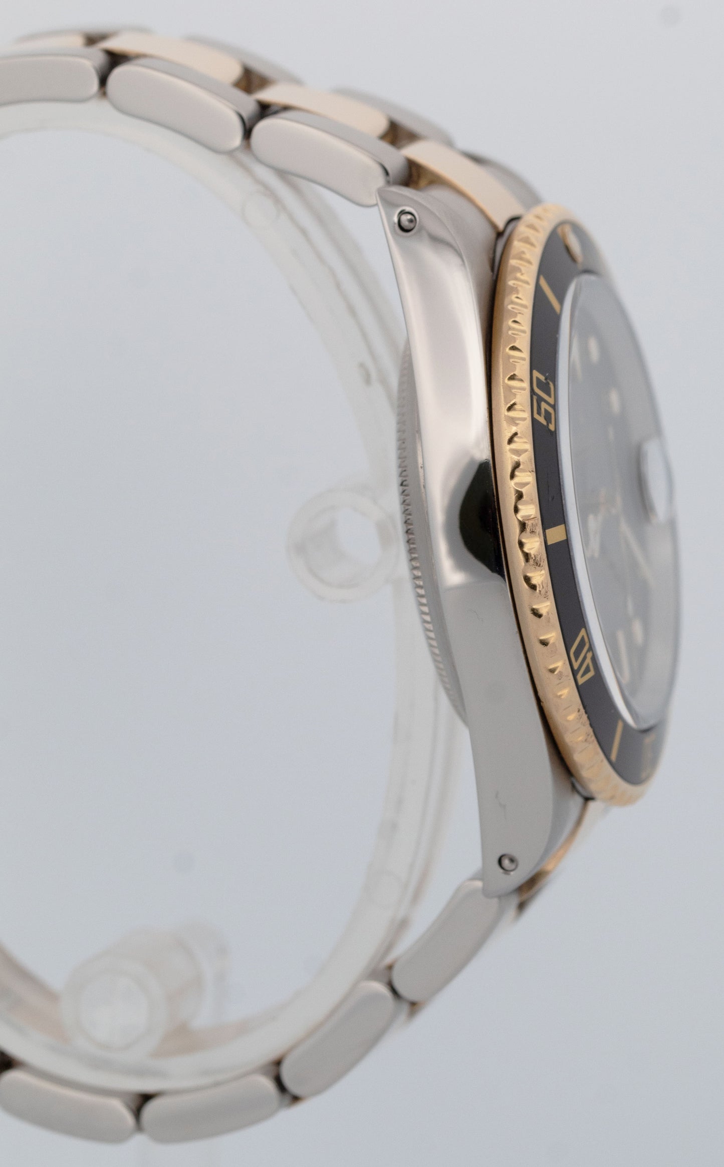 Rolex Submariner Date 18K GOLD BUCKLE Black Two-Tone Stainless 40mm 16803 Watch