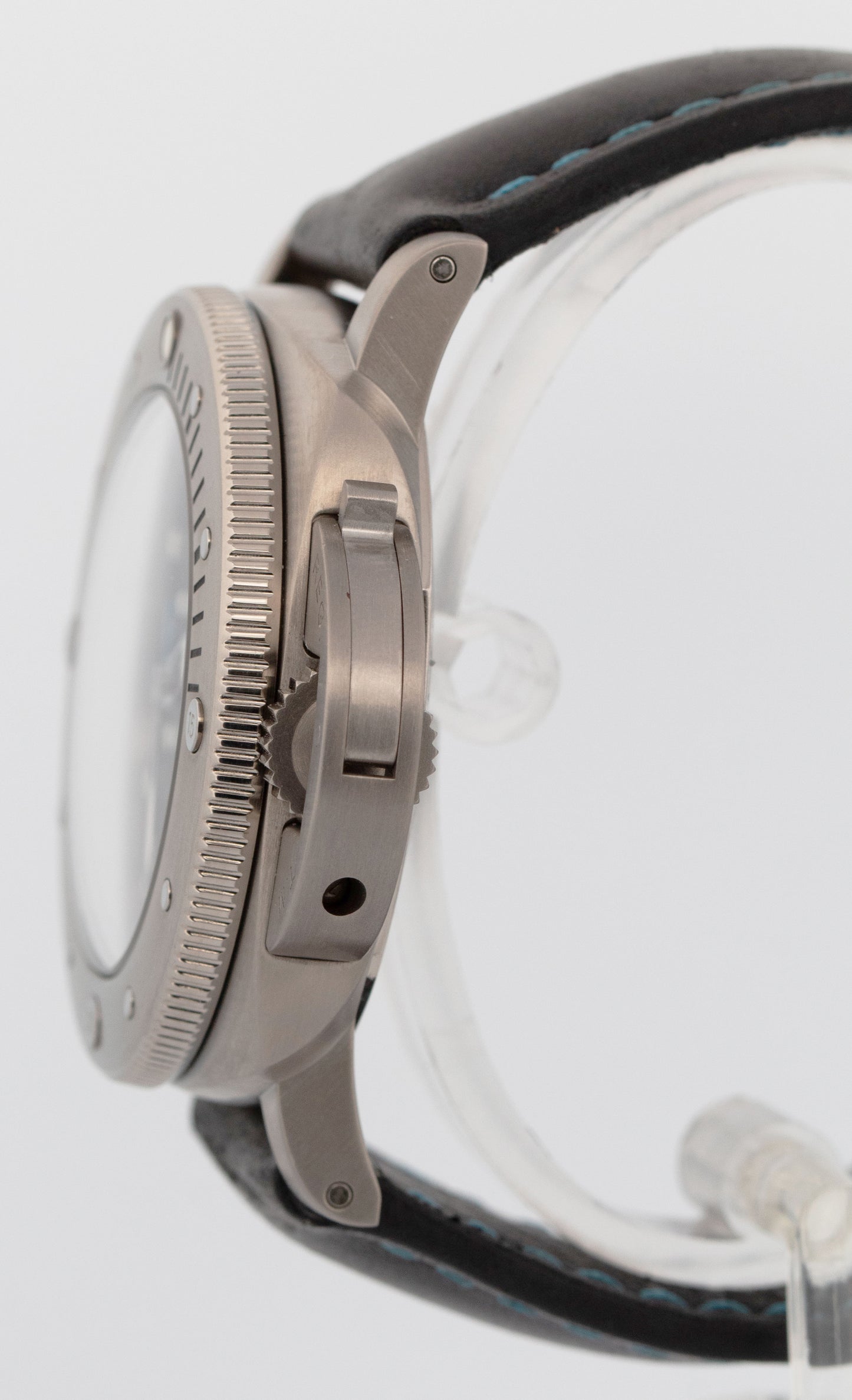 2026 SERIVCE Panerai Luminor Submersible 1950 Titanium 47mm PAM01305 Diver Watch