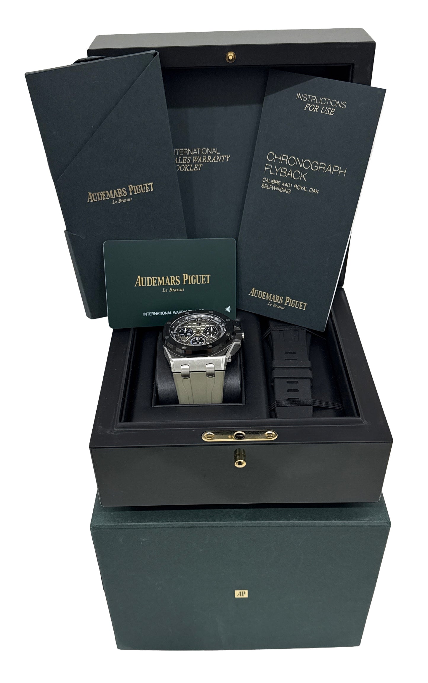 2025 SERVICE PAPERS Audemars Piguet Royal Oak Offshore TAUPE 43mm 26420SO BOX