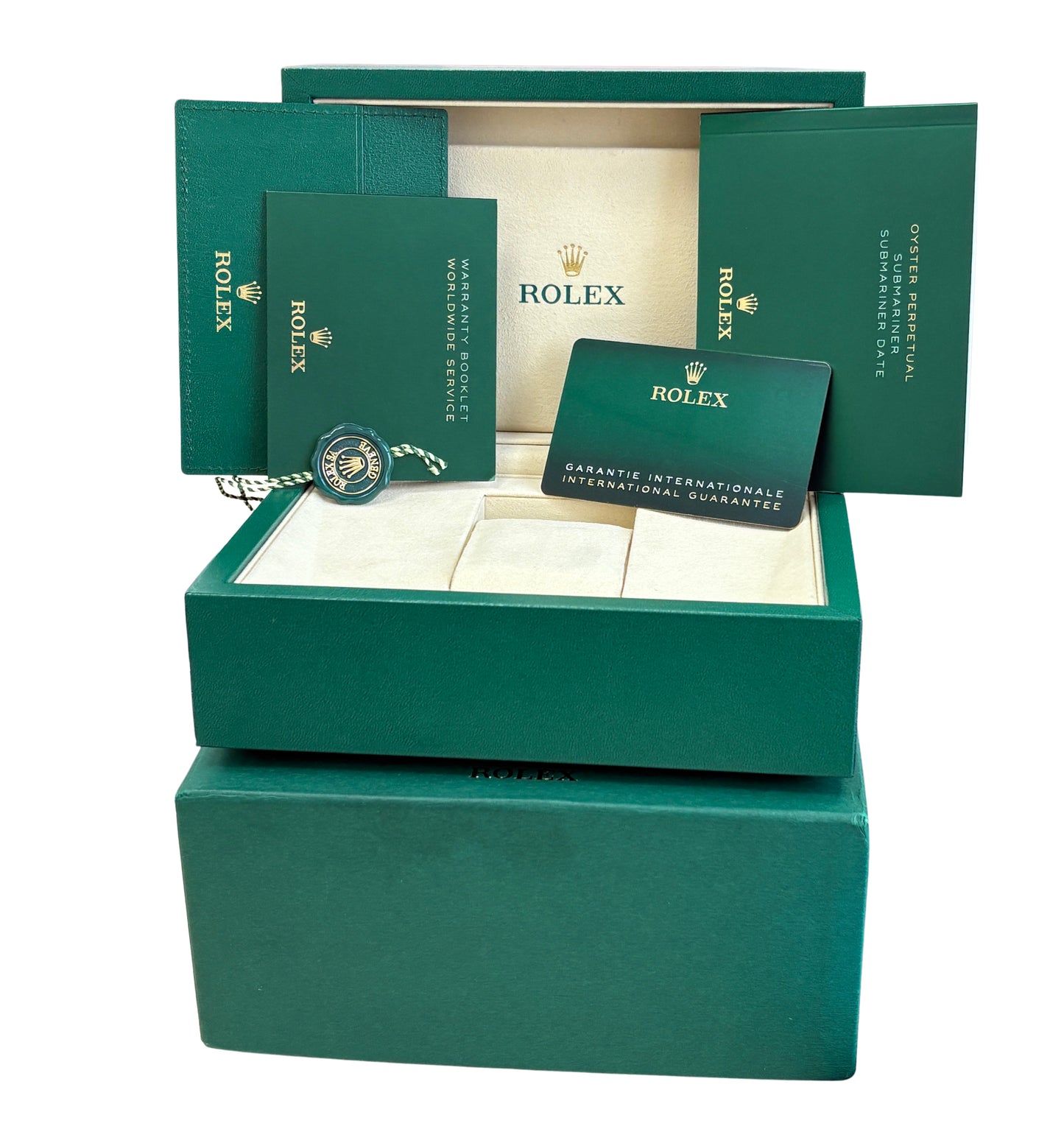 2026 Rolex Submariner Date 126610 LV Green 41mm Ceramic Steel Watch Box Papers