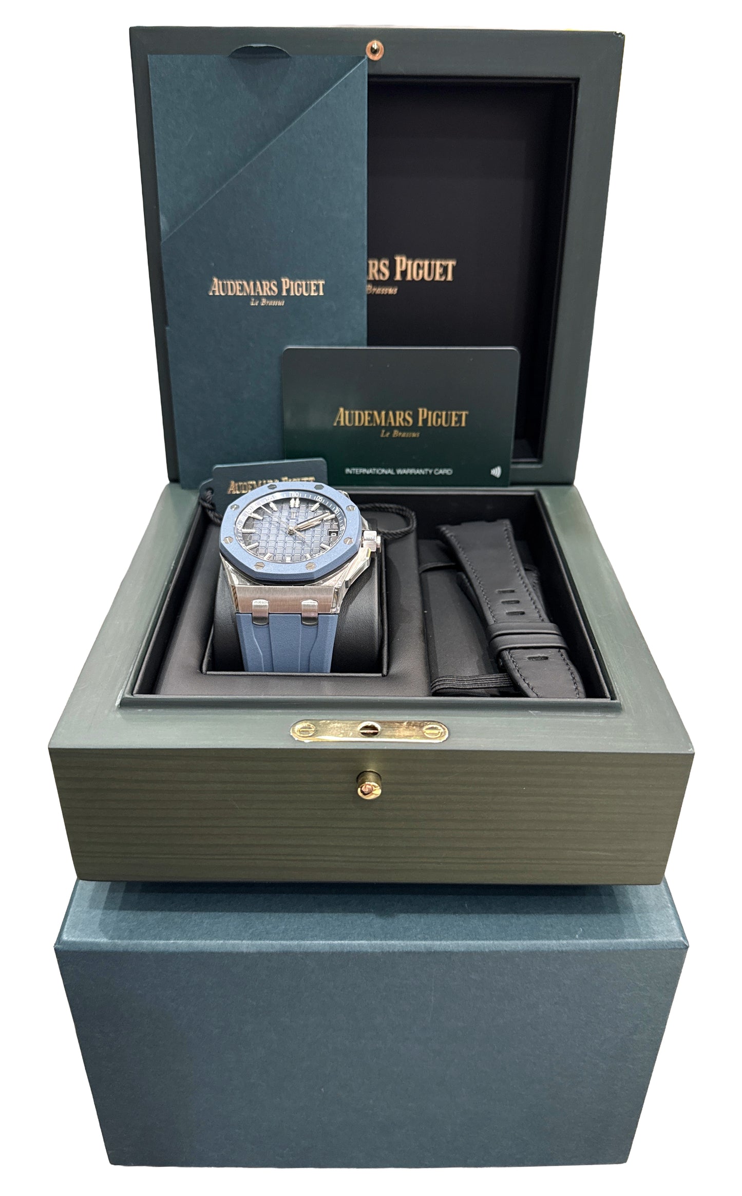 NEW 2025 PAPERS Audemars Piguet Royal Oak Offshore BLUE Rubber 43mm 15605SK BOX
