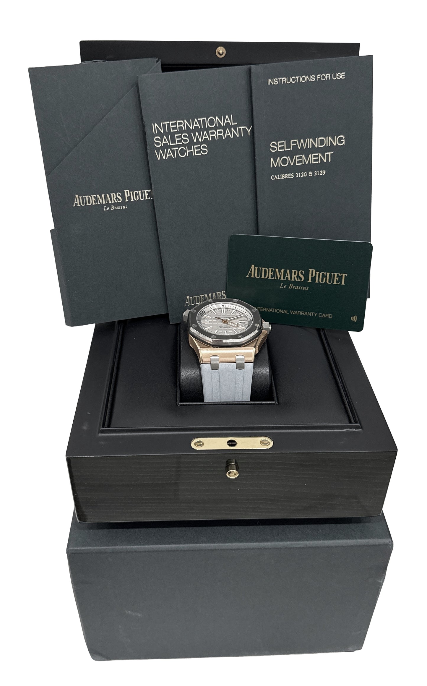 PAPERS Audemars Piguet Royal Oak Offshore Diver JAPAN 18K Titanium 15711OI BOX