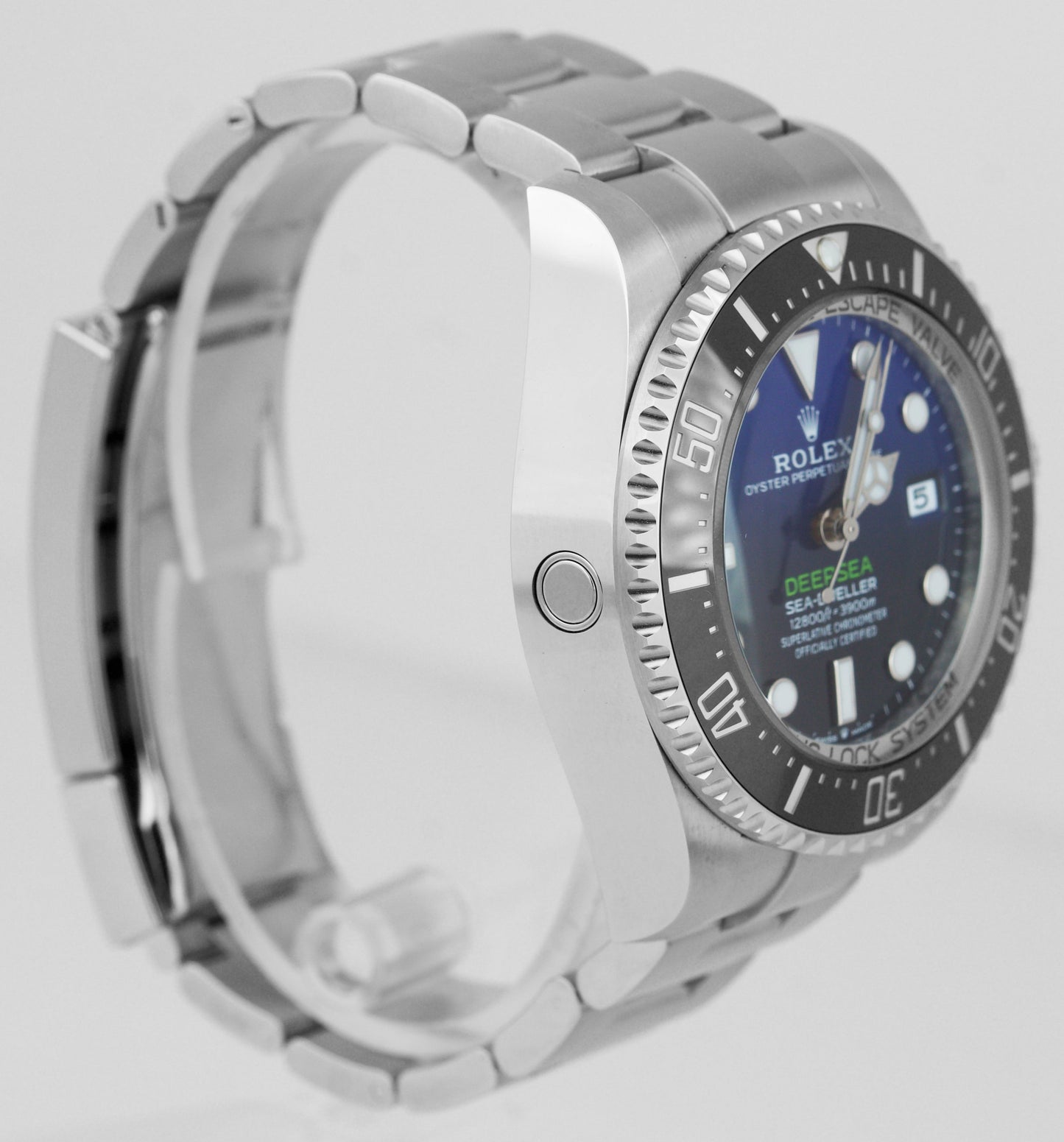 BRAND NEW MAR. 2023 Rolex Sea-Dweller Deepsea James Cameron Blue 44mm 136660