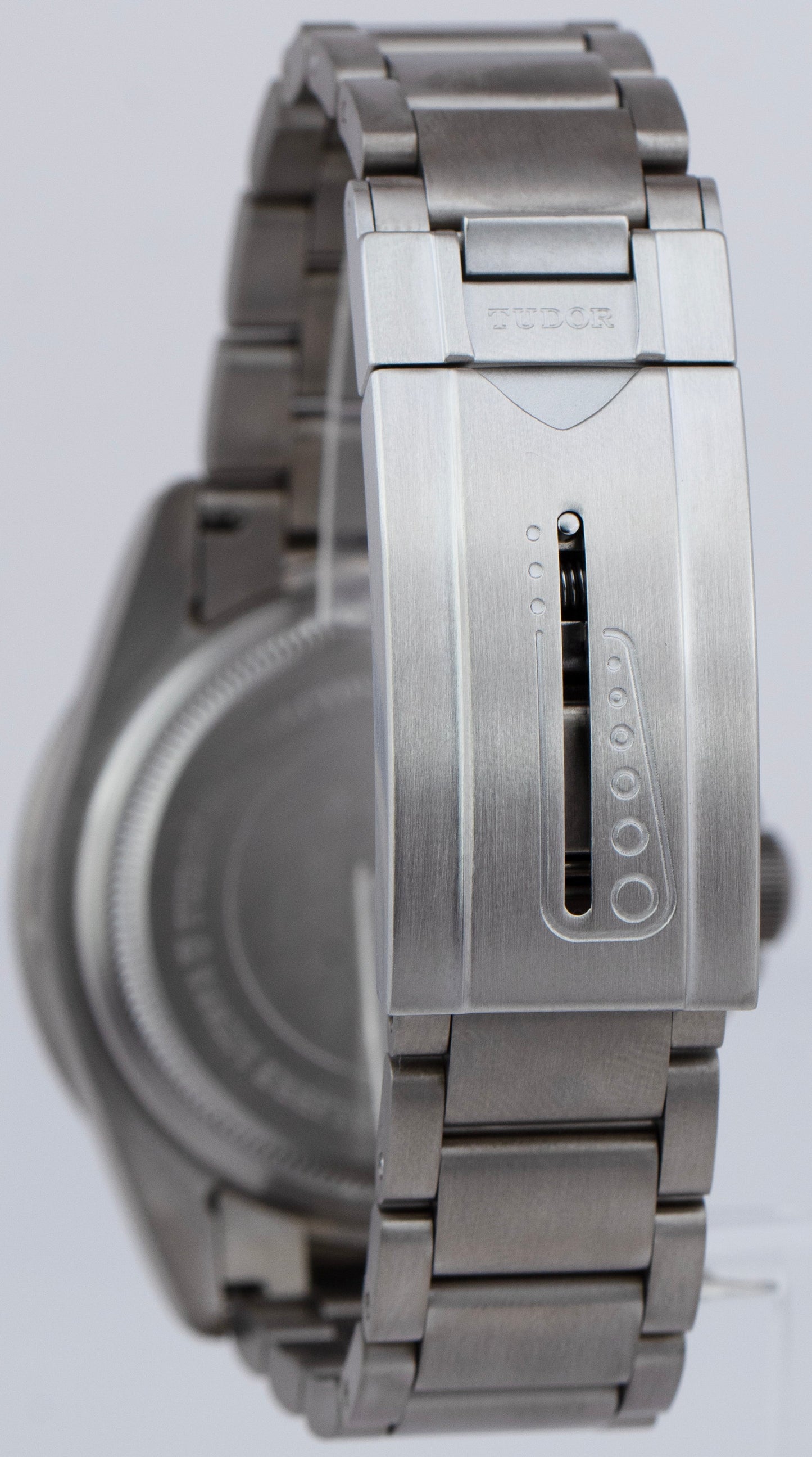 Tudor Pelagos Blue Titanium 42mm Automatic Date Watch 25600 TB CARD BOX
