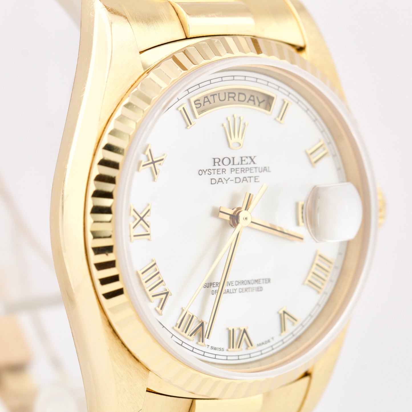 FACTORY MOTHER OF PEARL Rolex Day-Date President 18238 MOP 36mm 18K Gold Watch