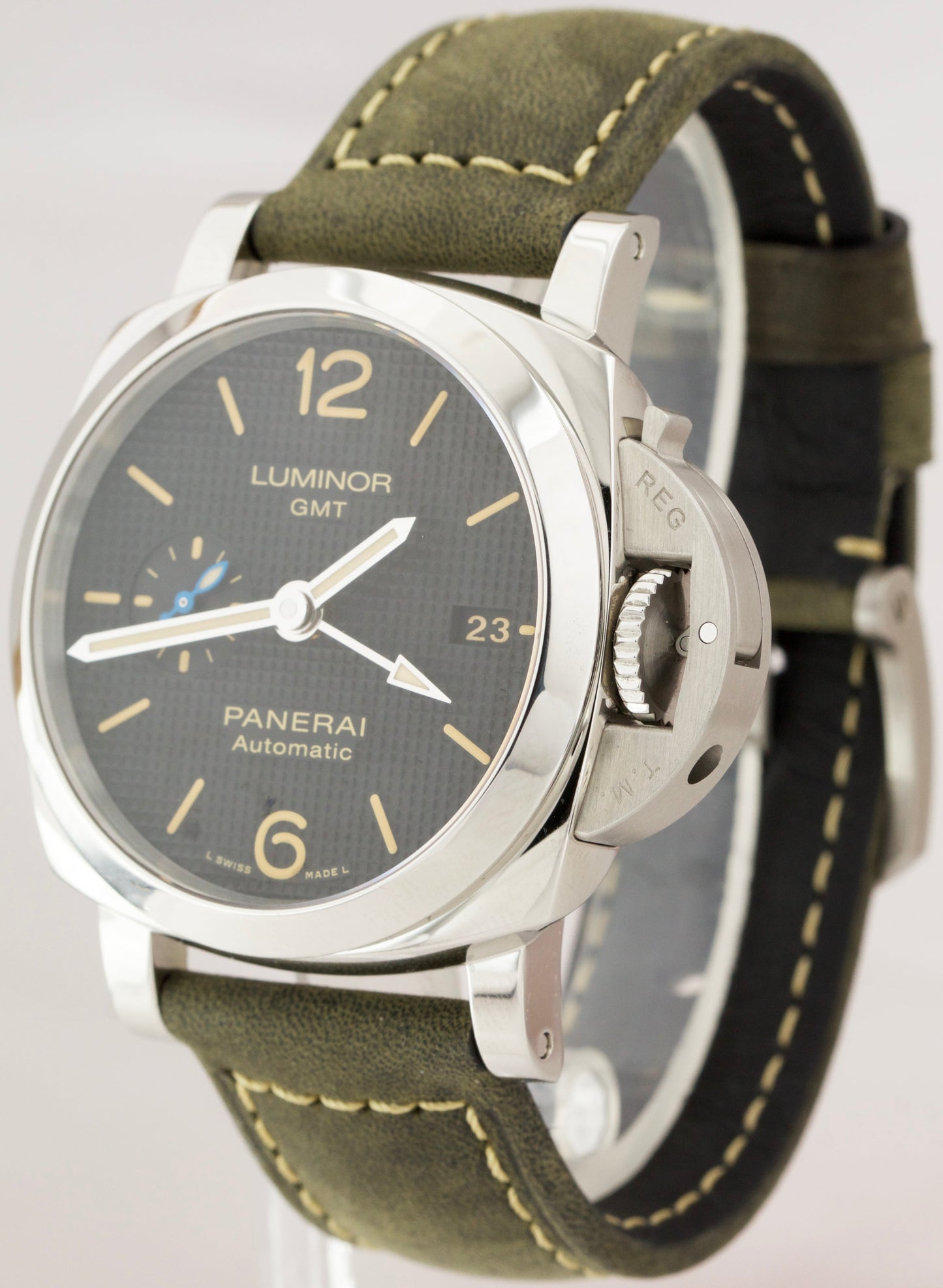 2020 Panerai PAM 1535 Luminor GMT 3 Days Stainless Steel 42mm Watch PAM01535